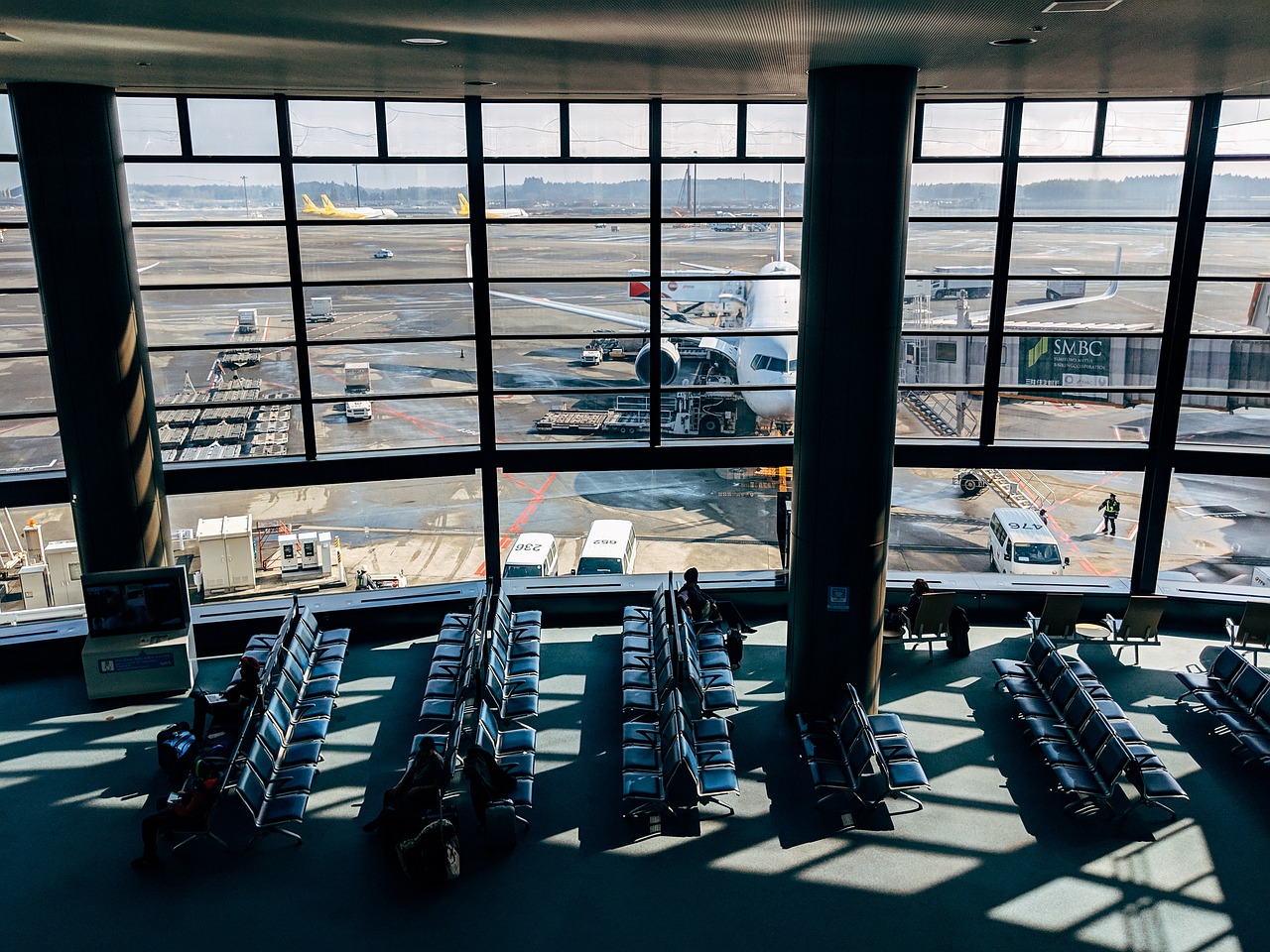 Air Canada Status Pass: Share Your Elite Benefits with Others