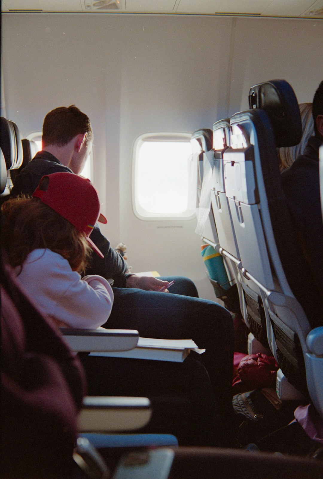 Are airlines required to seat families together? Your guide to airline family seating policies