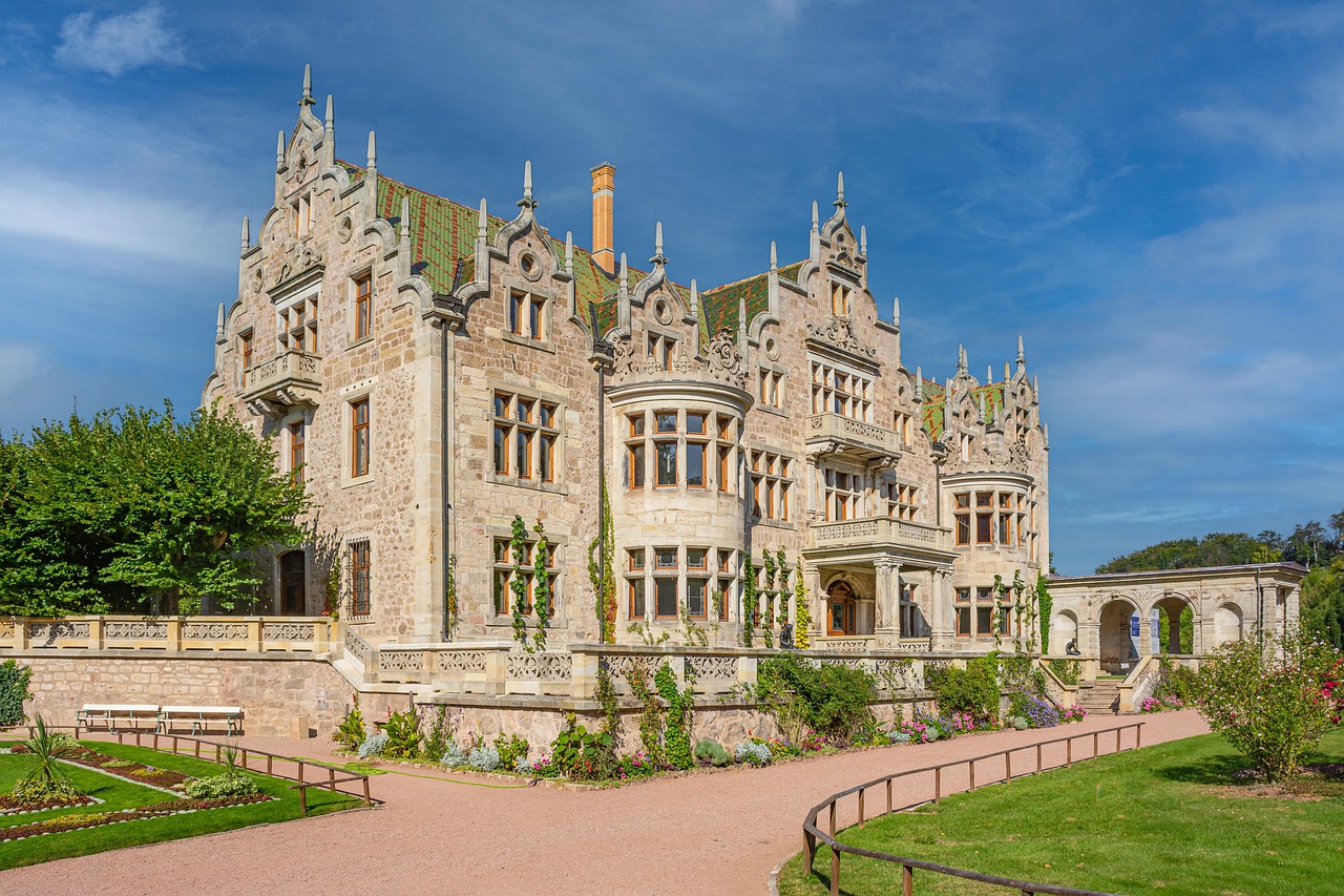 Top 7 Beautiful Castles in Europe You Must Visit on Your Next Trip