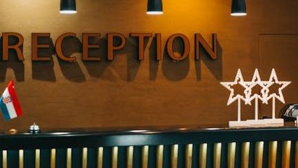 Hotel Staff Notice These 10 Things About You the Moment You Check In