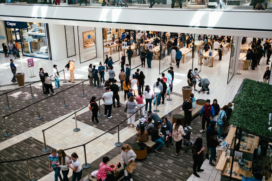 Hundreds of spring breakers run wild at teen takeover of Wisconsin mall: ‘So embarrassing’