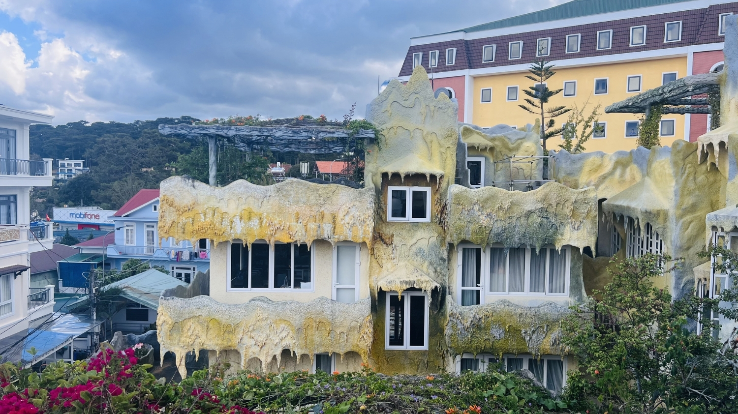 Da Lat Crazy House Featured Image