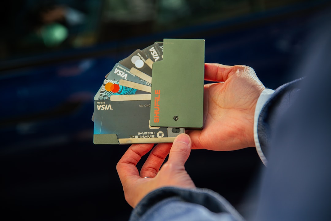 Head-to-Head: Scotiabank Passport Visa Infinite Card vs. Scotiabank Gold American Express