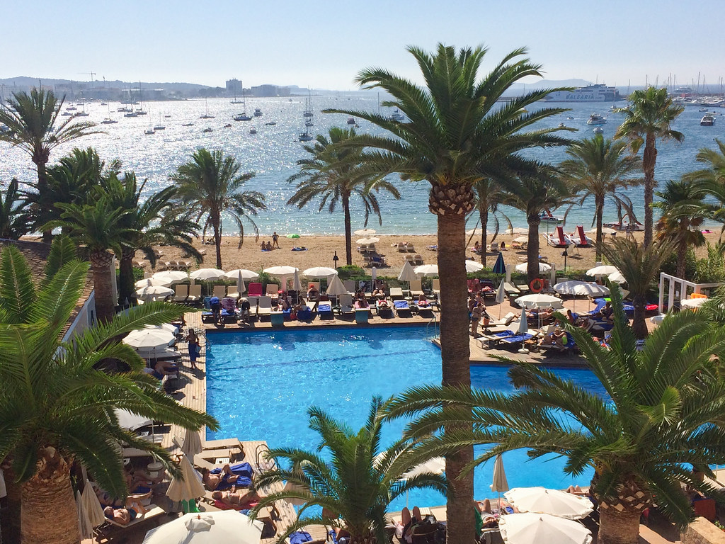 Dorado Ibiza hotel in Playa d’en Bossa: boutique design hotel aan het strand