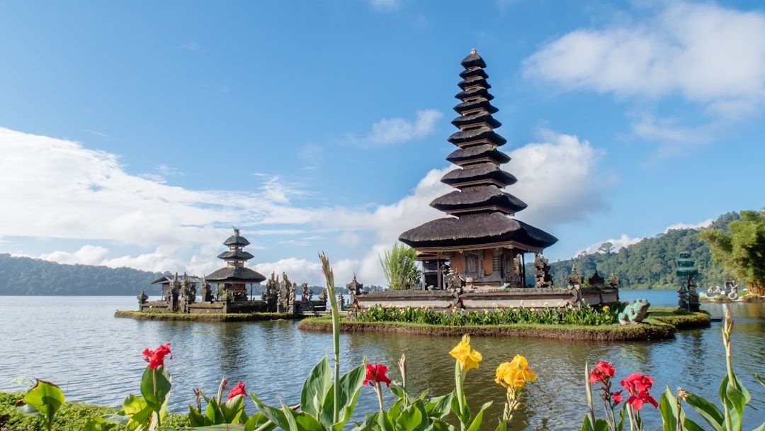 The "Bali Boredom": Why Digital Nomads Are Quietly Fleeing the Island