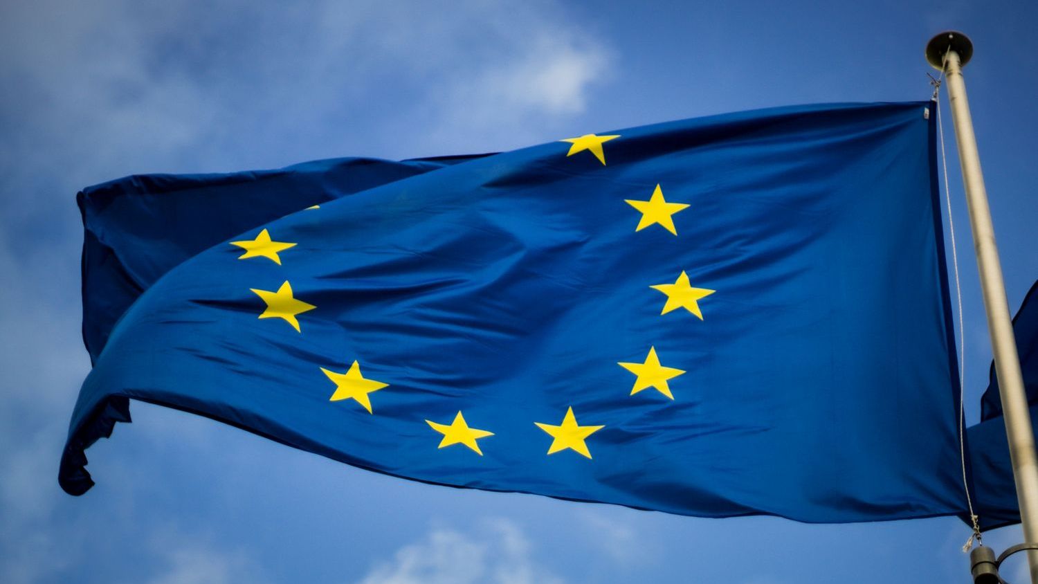 EU plans to strengthen passenger rights, compensation rules: What travelers need to know
